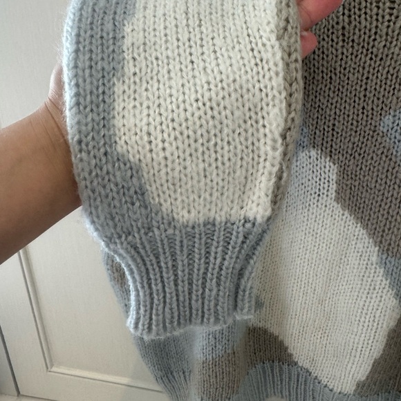 Wooden Ships Women’s Colorblock Sweater in Blue, White, and Grey Camo s/m - Picture 5 of 7